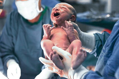 New born baby |Image